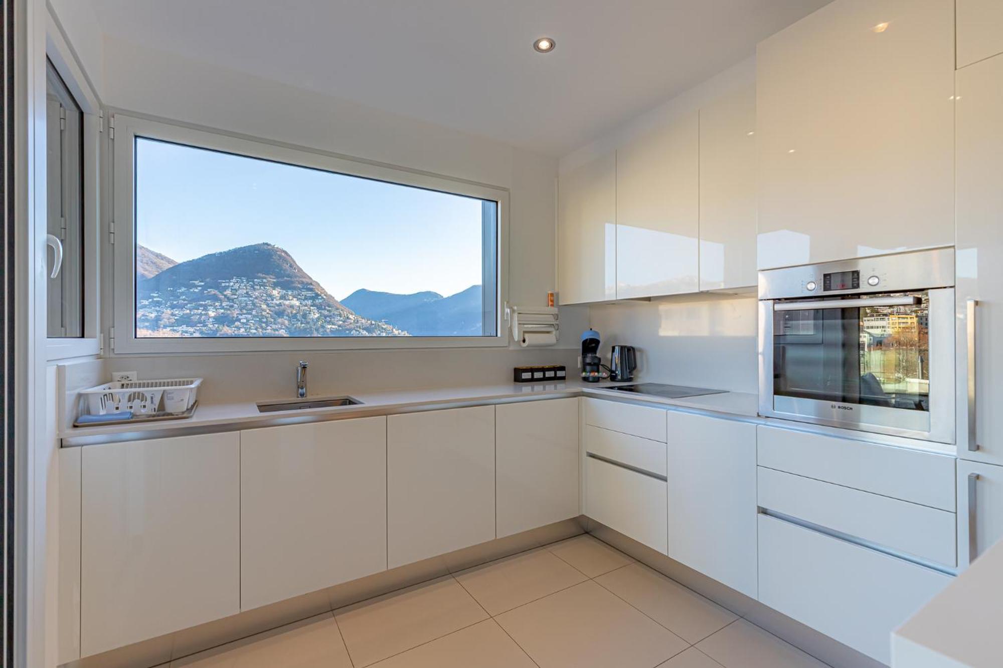 Imperial Of Lugano 3 With A Lake View Behind The Station And 10 Min From The Lake Of Lugano Exteriér fotografie