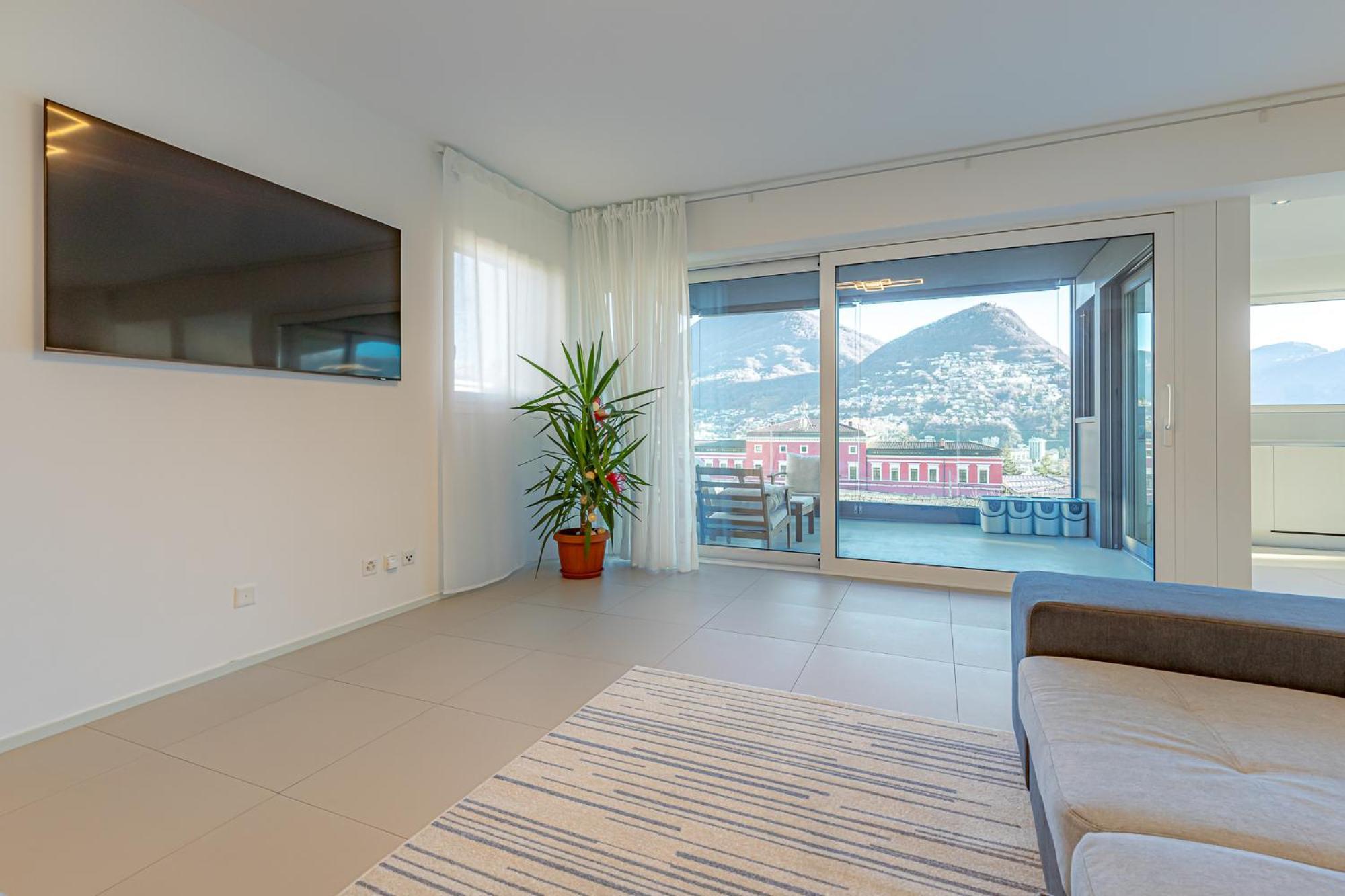 Imperial Of Lugano 3 With A Lake View Behind The Station And 10 Min From The Lake Of Lugano Exteriér fotografie