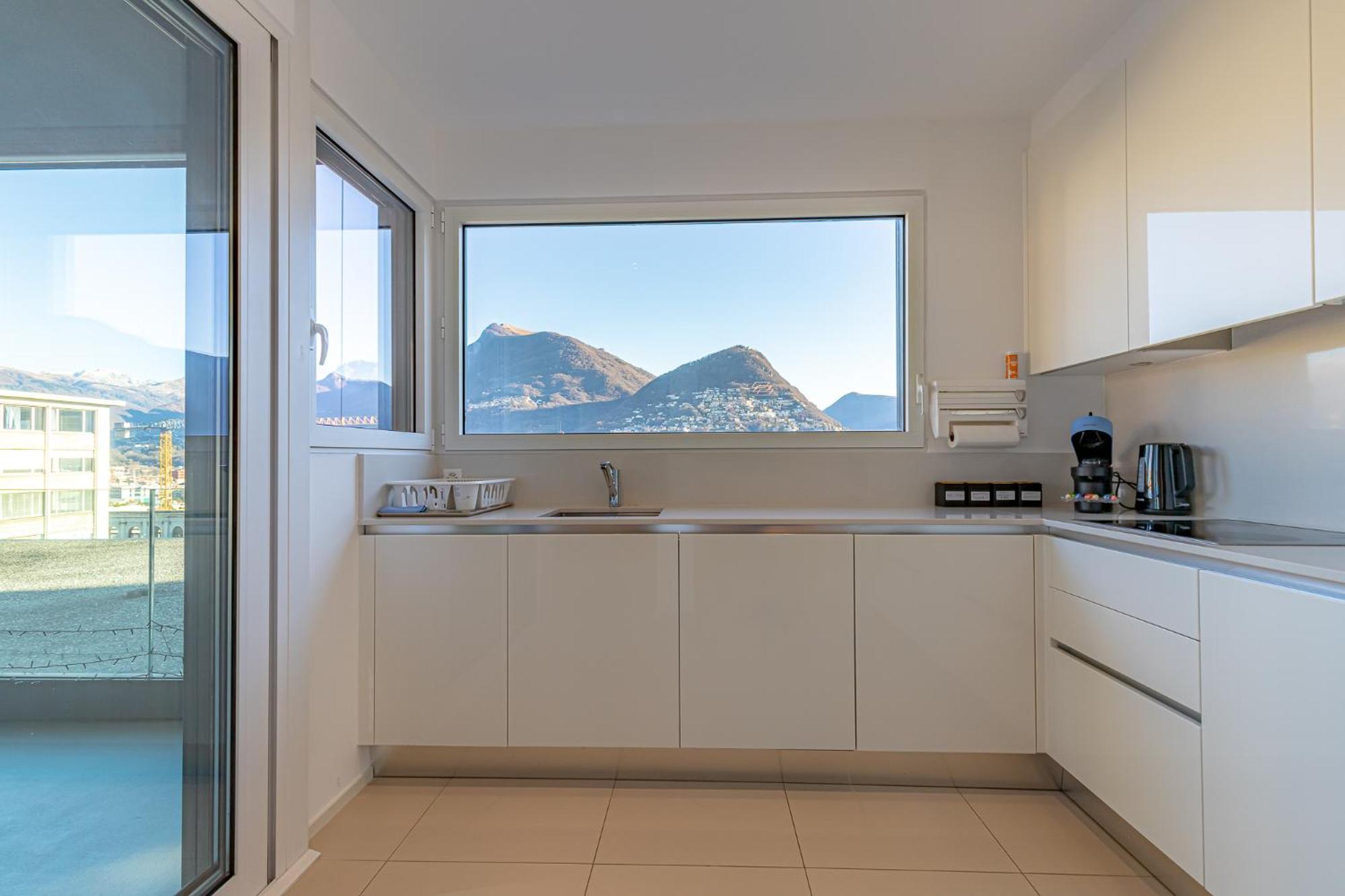 Imperial Of Lugano 3 With A Lake View Behind The Station And 10 Min From The Lake Of Lugano Exteriér fotografie